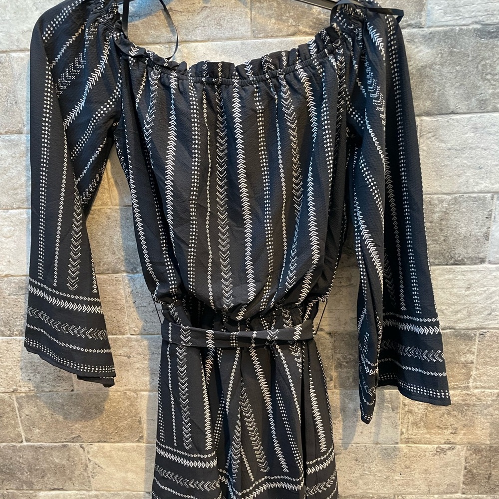 β€οΈ BLACK STRIPED TIE WAIST LONG SLEEVE ROMPER SHORT SET SIZE SMALL